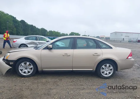 2007 Mercury Montego Luxury z USA, uszkodzony, nr VIN 1MEHM40157G608880